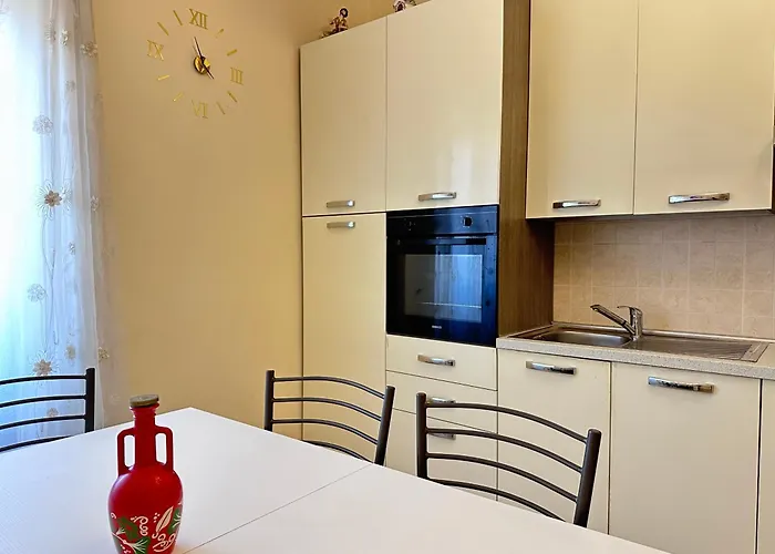 Sapore Di Mare Apartment *